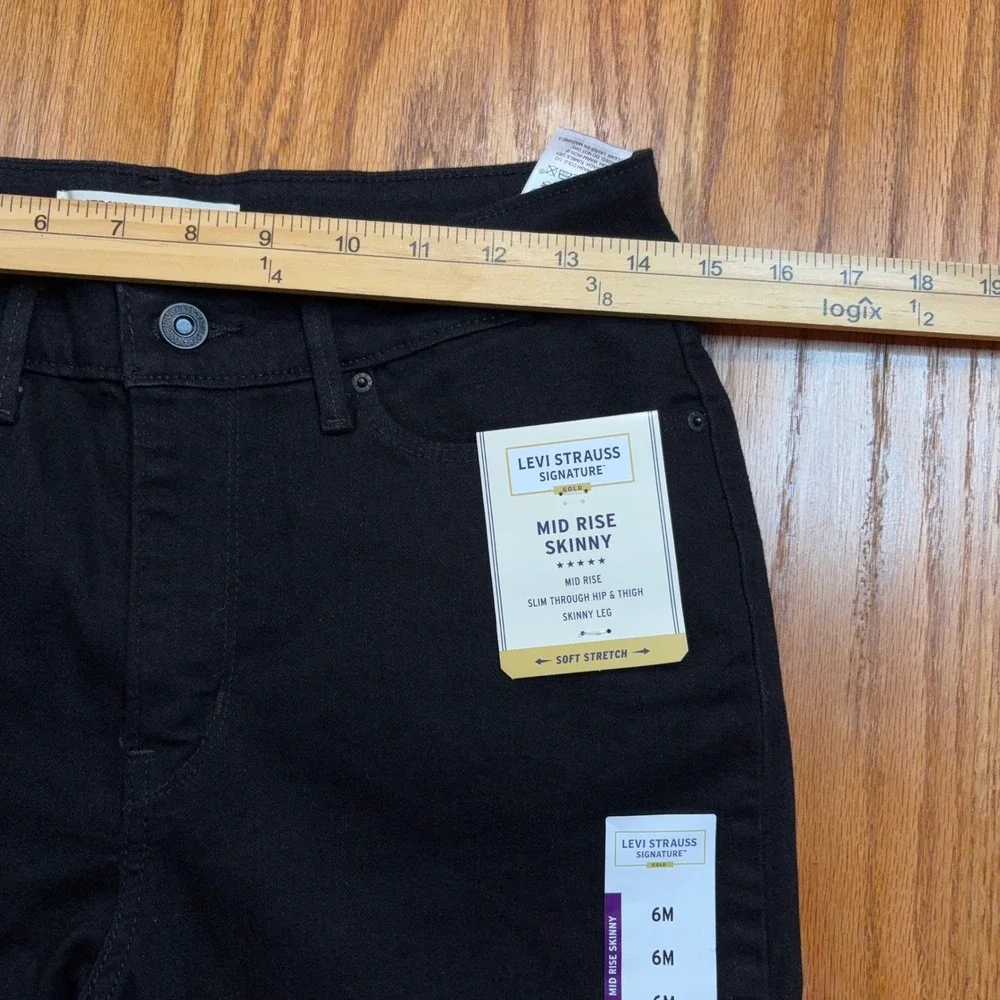 Levi Signature Gold Jeans Women 6M Black Mid Rise Skinny Soft Stretch Denim